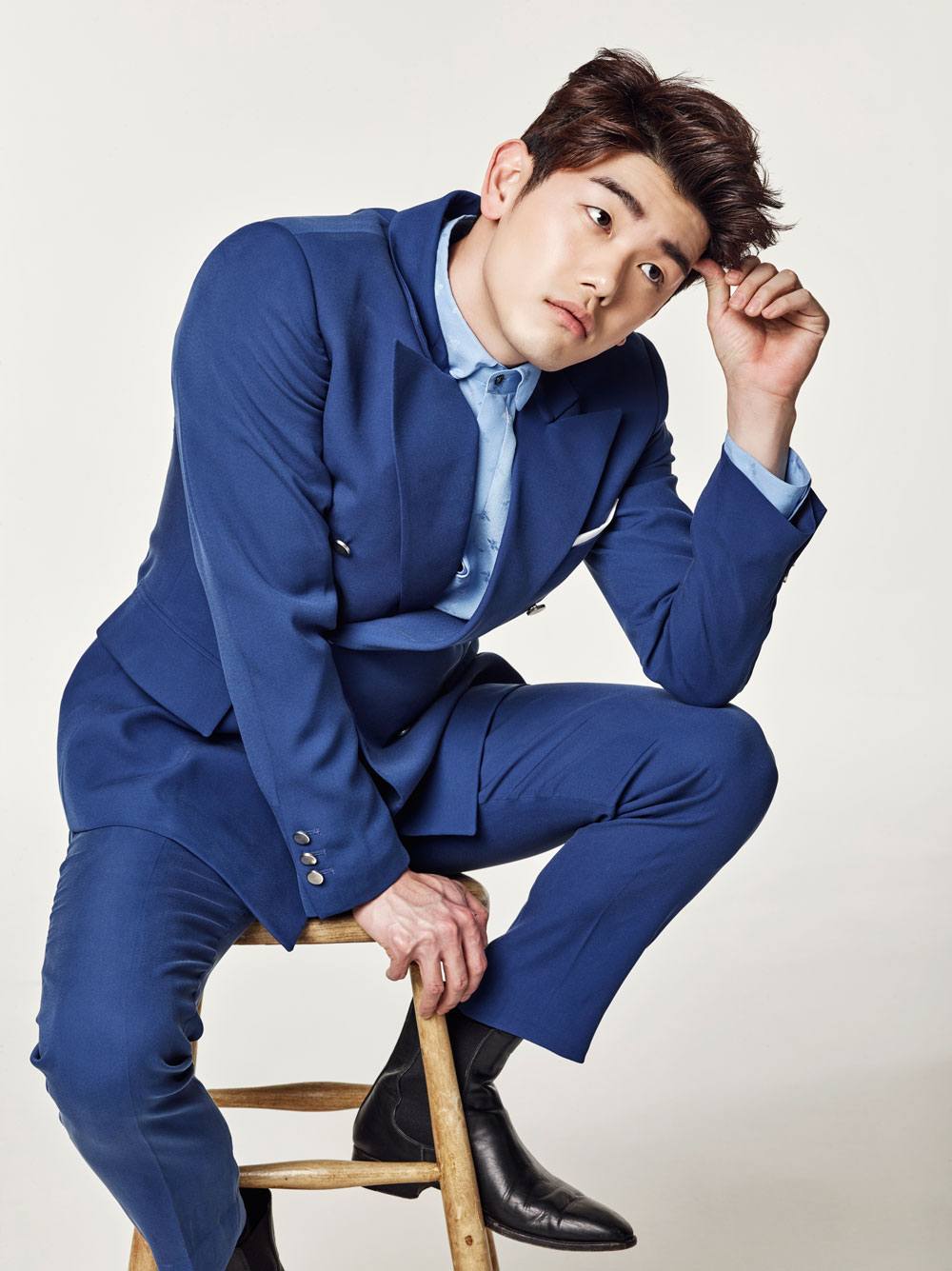 Eric Nam looking sharp in a suit