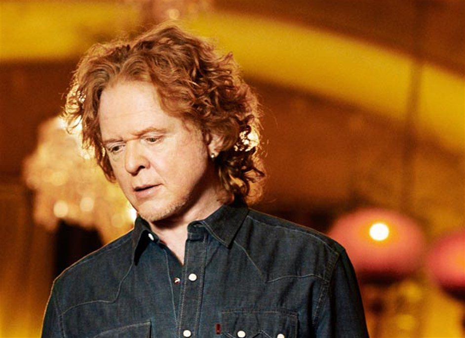 In the early morning hours of. Mick Hucknall at Hammersmith Apollo London | London hotels