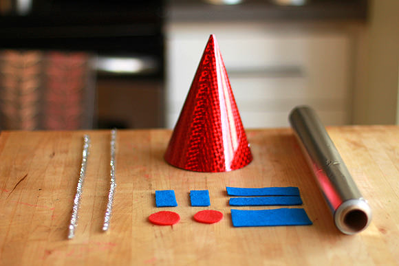 handmadecharlotte_robot_party_hats_02