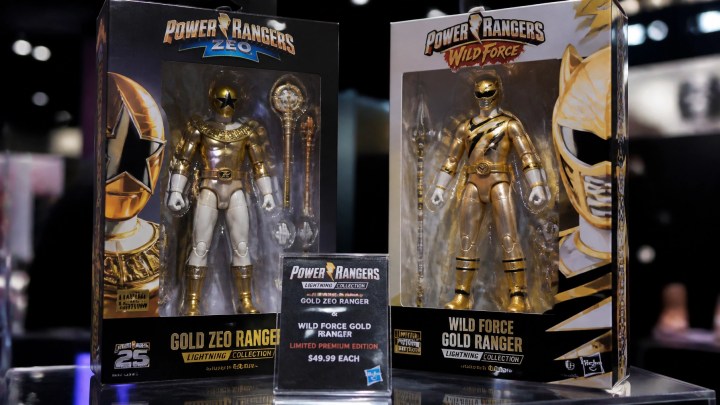 Zeo Gold Ranger and Collector Figures