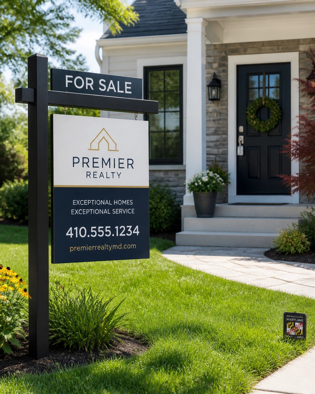 Real estate sign with electronic lockbox