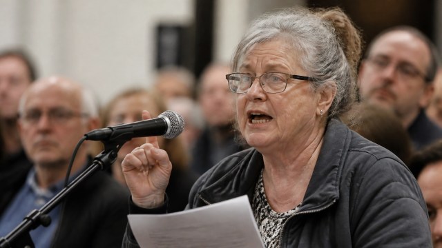 Albany residents speaking during the public hearing session