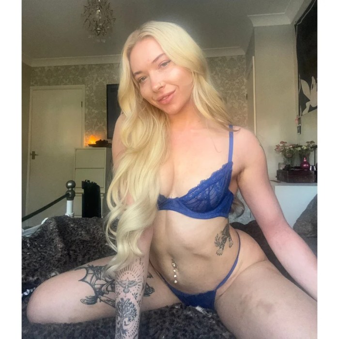 yourscarlettx