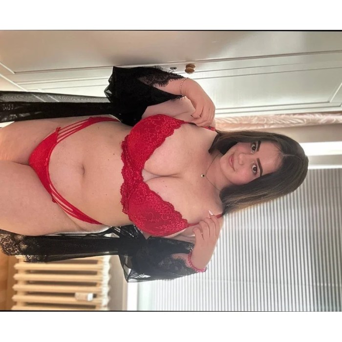 curvylizzz