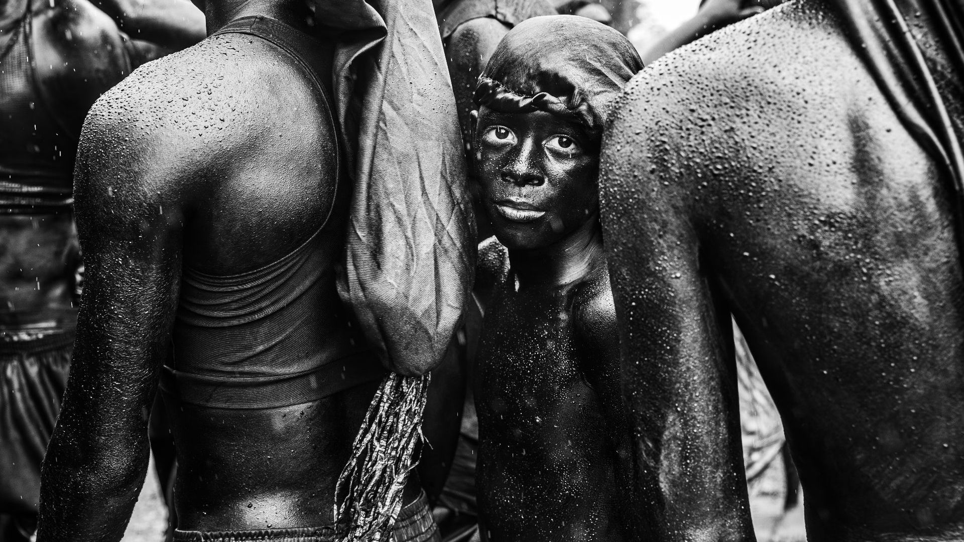 Award-Winning Street Photo Captures Brazil's Cultural Legacy | Lambe Sujo Festival 2026 (2026)