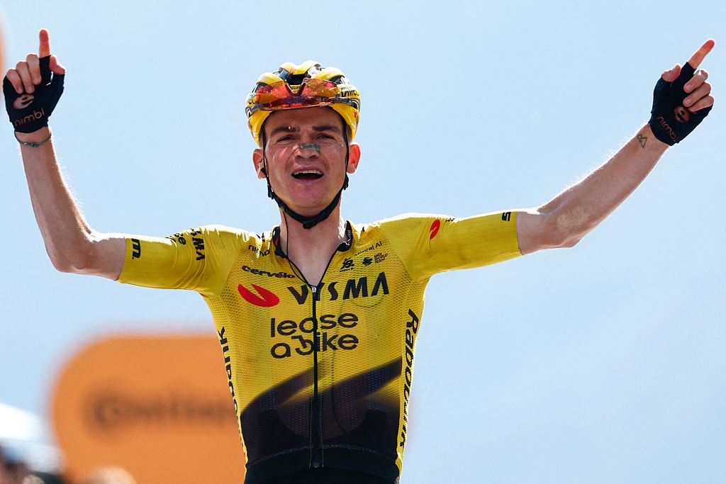 Sepp Kuss Completes Grand Tour Trio: Historic Stage Win at Giro d'Italia 2026 | Cycling Highlights (2026)