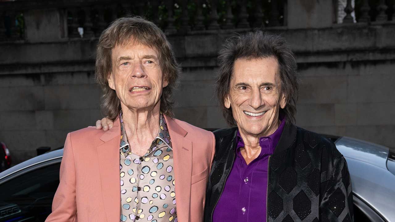 Mick Jagger & Ronnie Wood's Intimate Performance: A Sneak Peek at The Rolling Stones' New Album (2026)