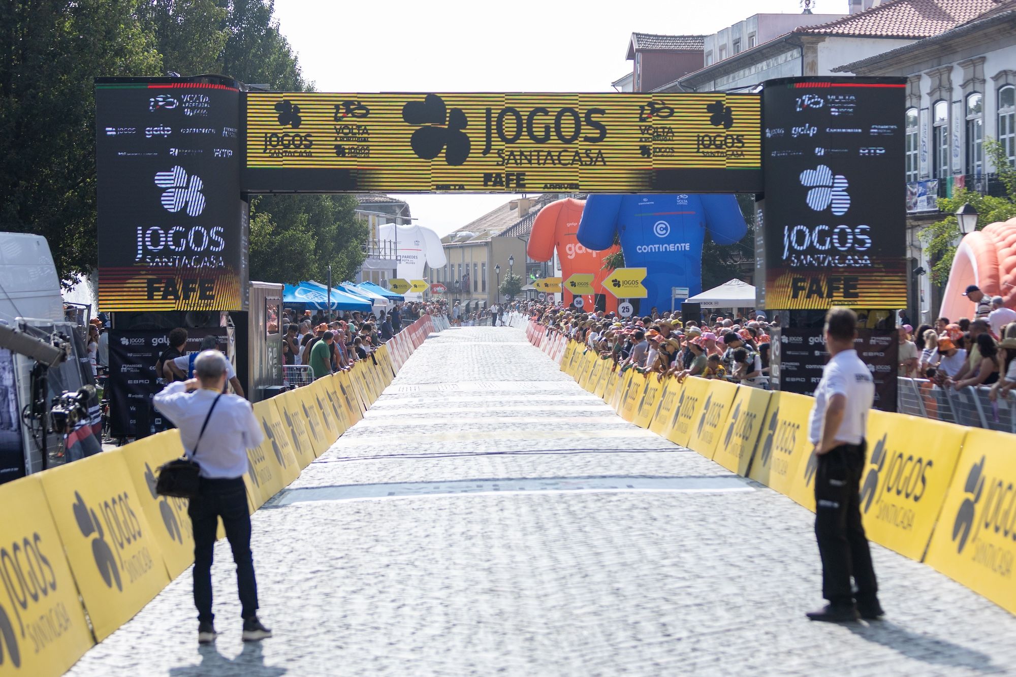 Volta a Portugal Tragedy: Finlay Tarling's Death & NSN Team Withdrawal Explained (2026)