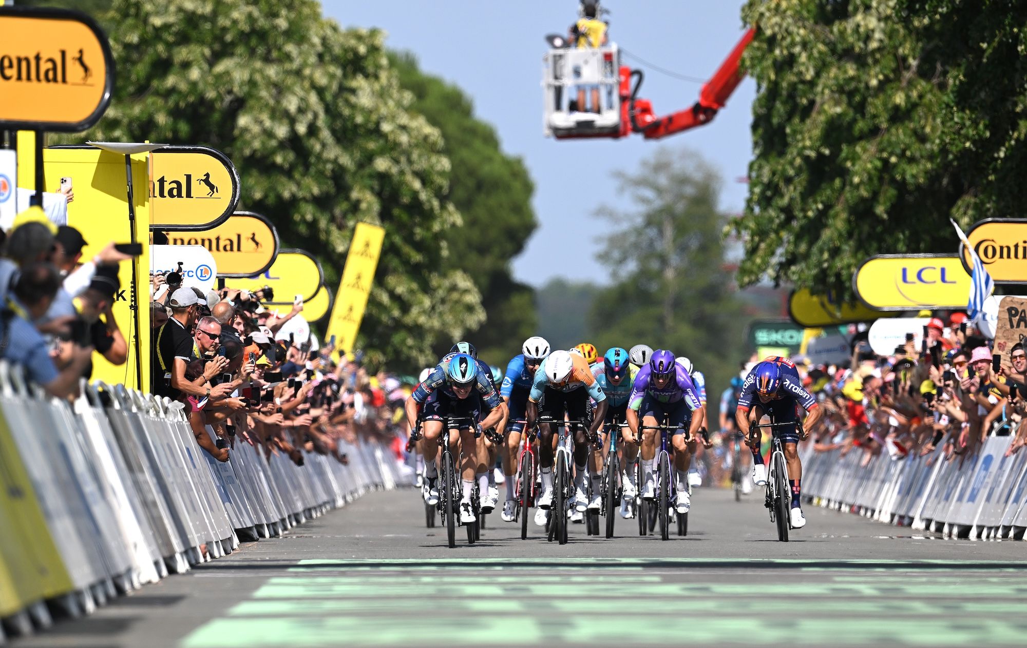 Jasper Philipsen's Tour de France Sprint Struggles: Alpecin's Take (2026)