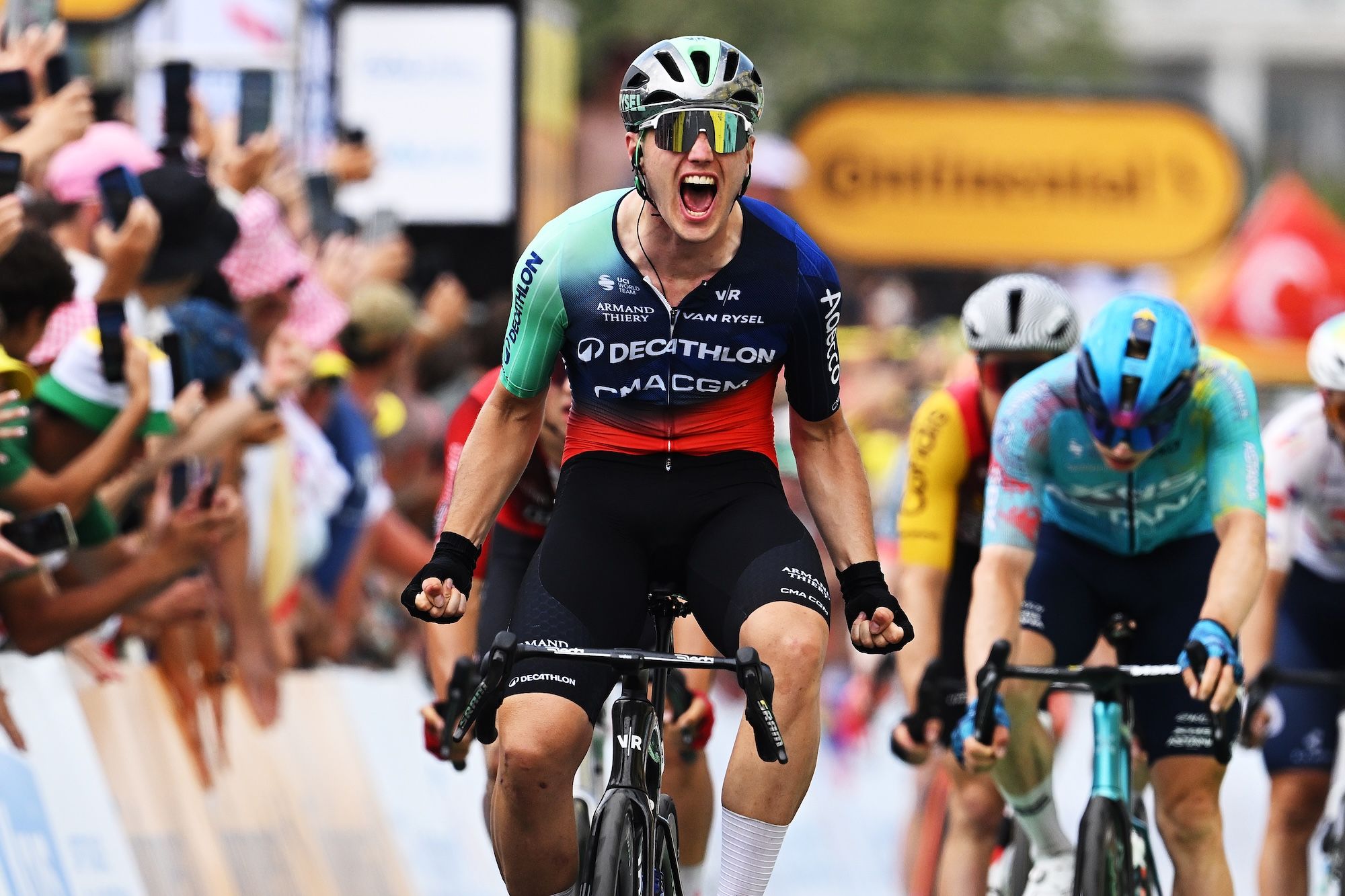 Olav Kooij Shines in Debut with Victory on Stage 5 of Tour de France (2026)