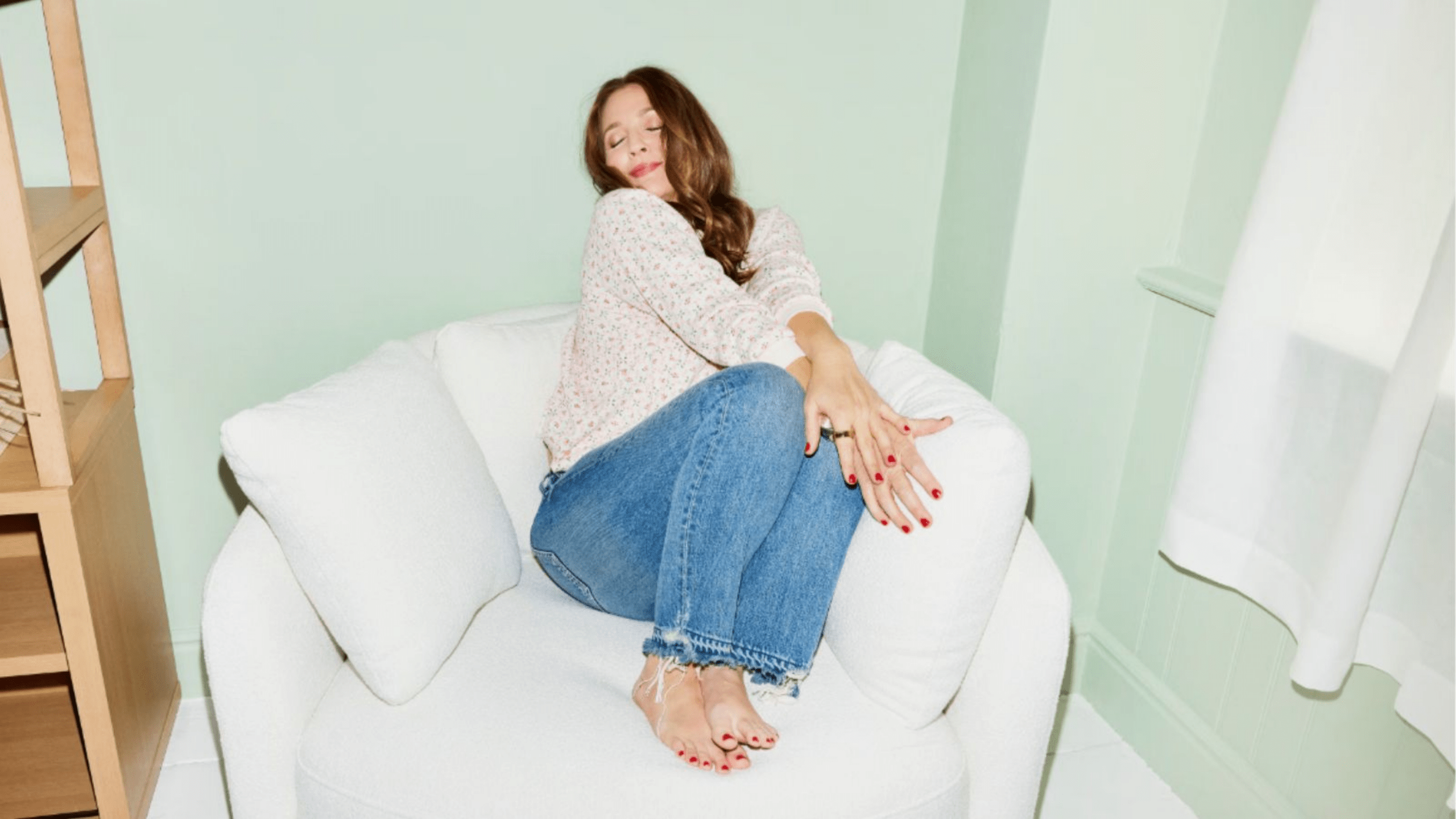 Drew Barrymore's $220 Japandi TV Stand Hack! Transform Your Living Room on a Budget (2026)