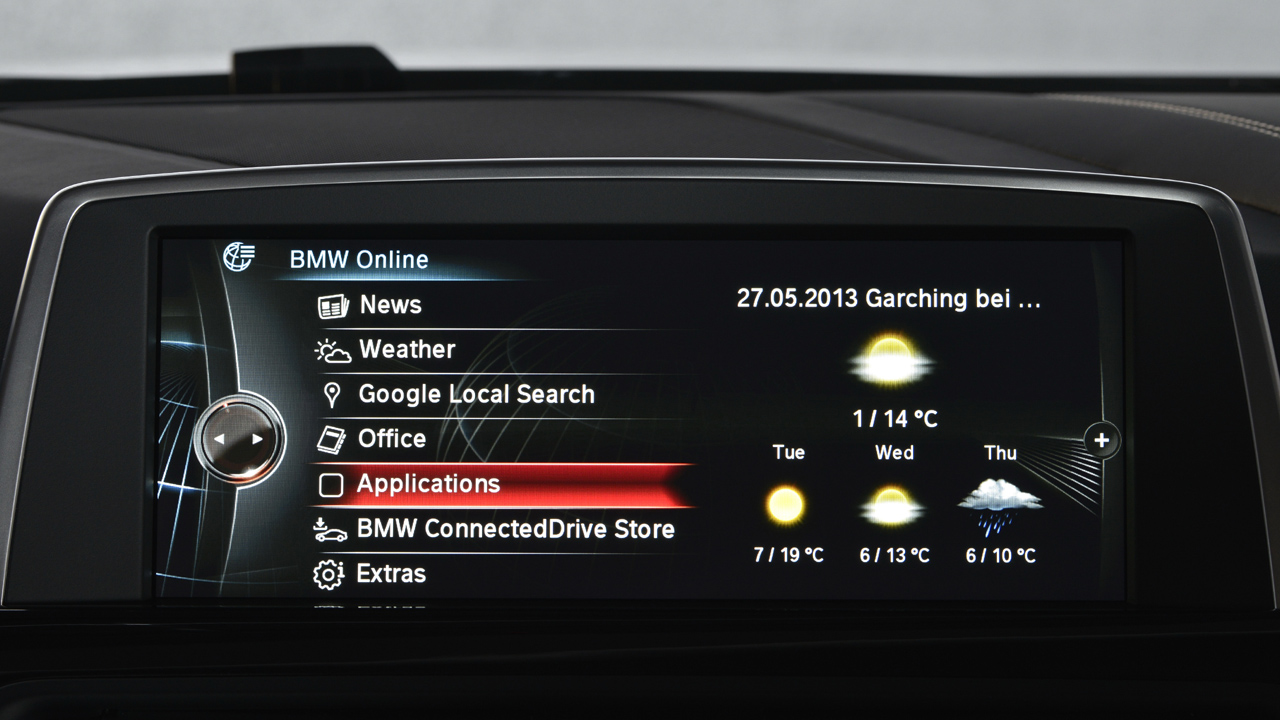 Bmw adopts touchscreen tech