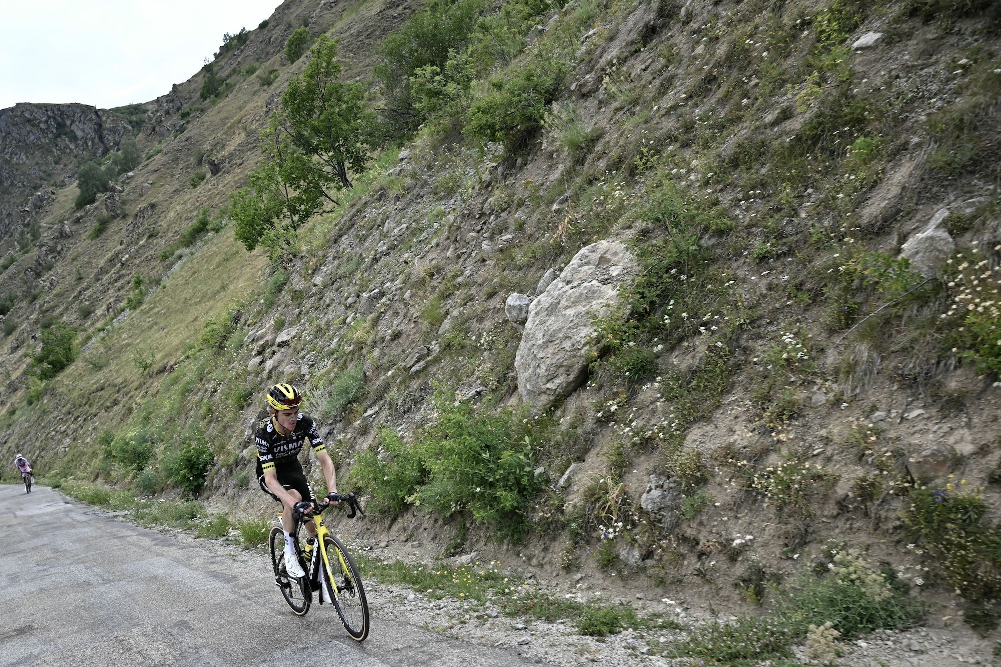 Sepp Kuss' Unfortunate Crashes: A Missed Victory at Tour de France Stage 20 (2026)