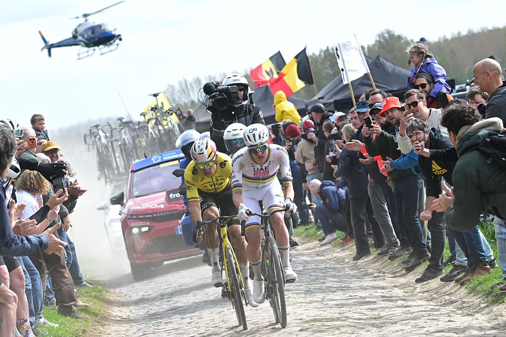 Tadej Pogačar vs. Wout van Aert: An Epic Battle on the Cobbles of Paris-Roubaix (2026)