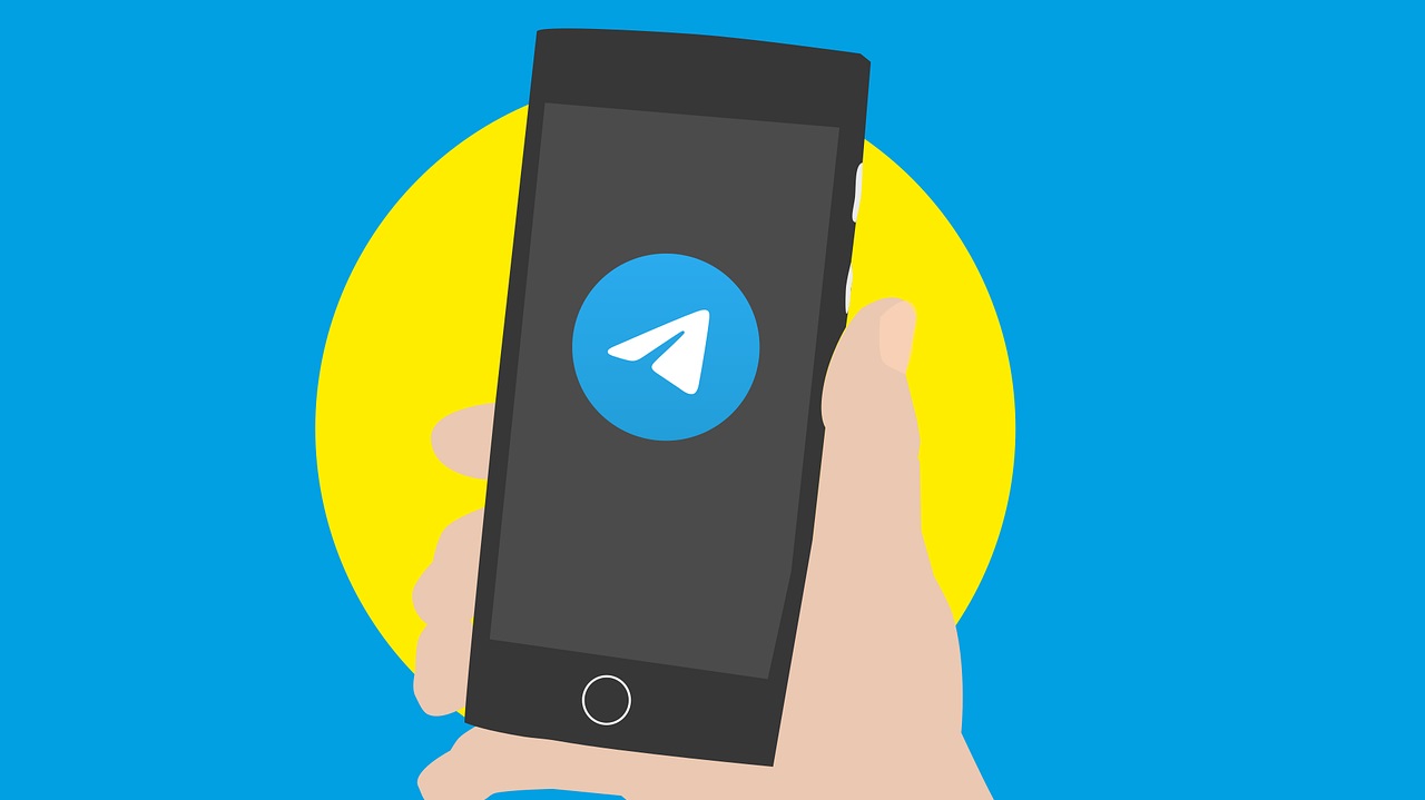 1000 devices and mockups for sketch. Attention Clubhouse Now Telegram Is Looking To Play With Audio Chats Techradar