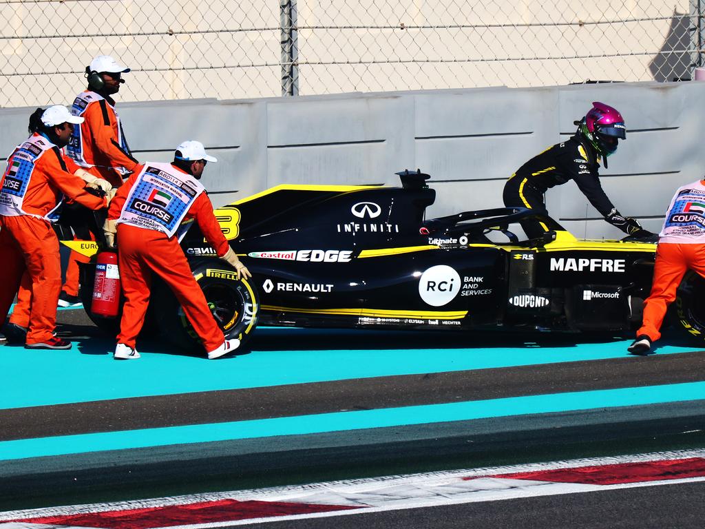 Daniel Ricciardo S Car Bursts Into Flames At Abu Dhabi Grand