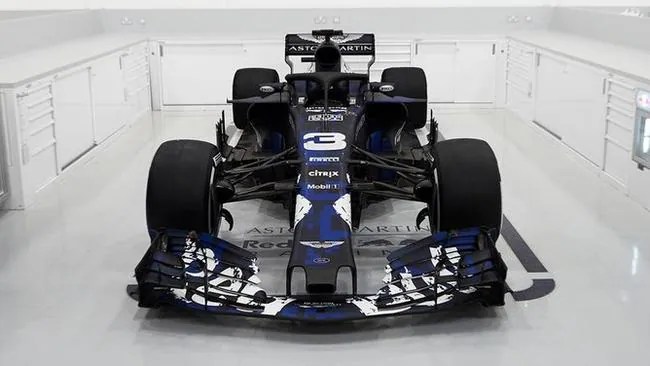 Formula 1 2018 Season Red Bull Racing Reveals Rb14 Car For
