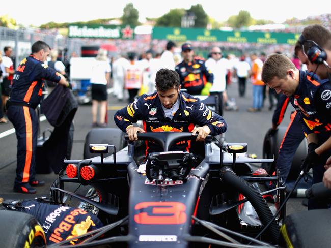 F1 2018 Red Bull S Engine Issues Hurt Daniel Ricciardo Max