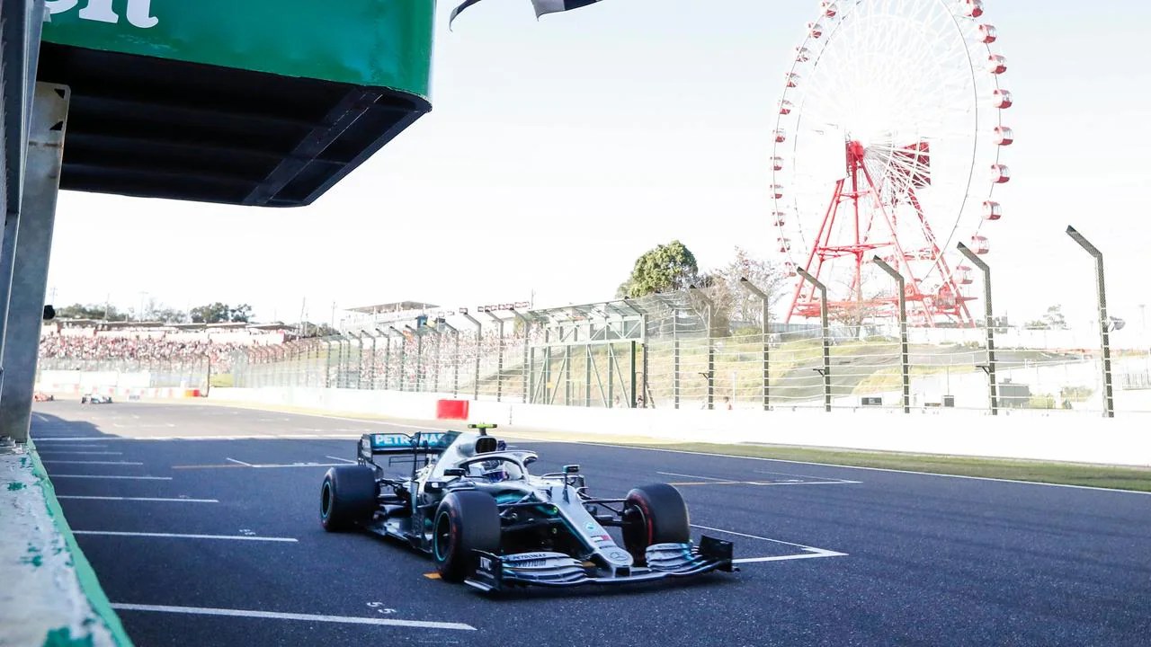 F1 Japanese Grand Prix F1 Chequered Flag Sebastian Vettel