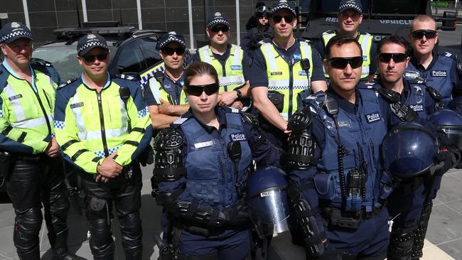 Victoria police to recruit 2729 new officers in state's biggest ever