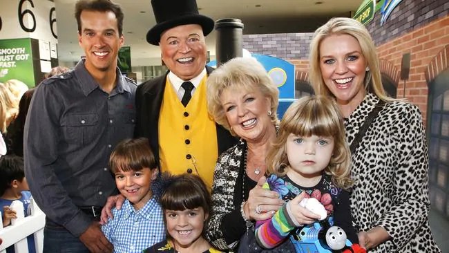 Bert Newton Family Feud - Bert and Patti Newton's marriage | Adelaide Now