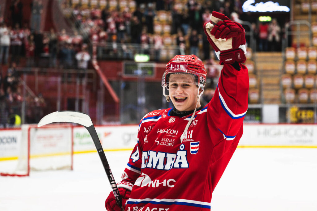 Alfons Freij: From Sweden to the NHL - Winnipeg Jets Top Prospect Joins North American Team (2026)