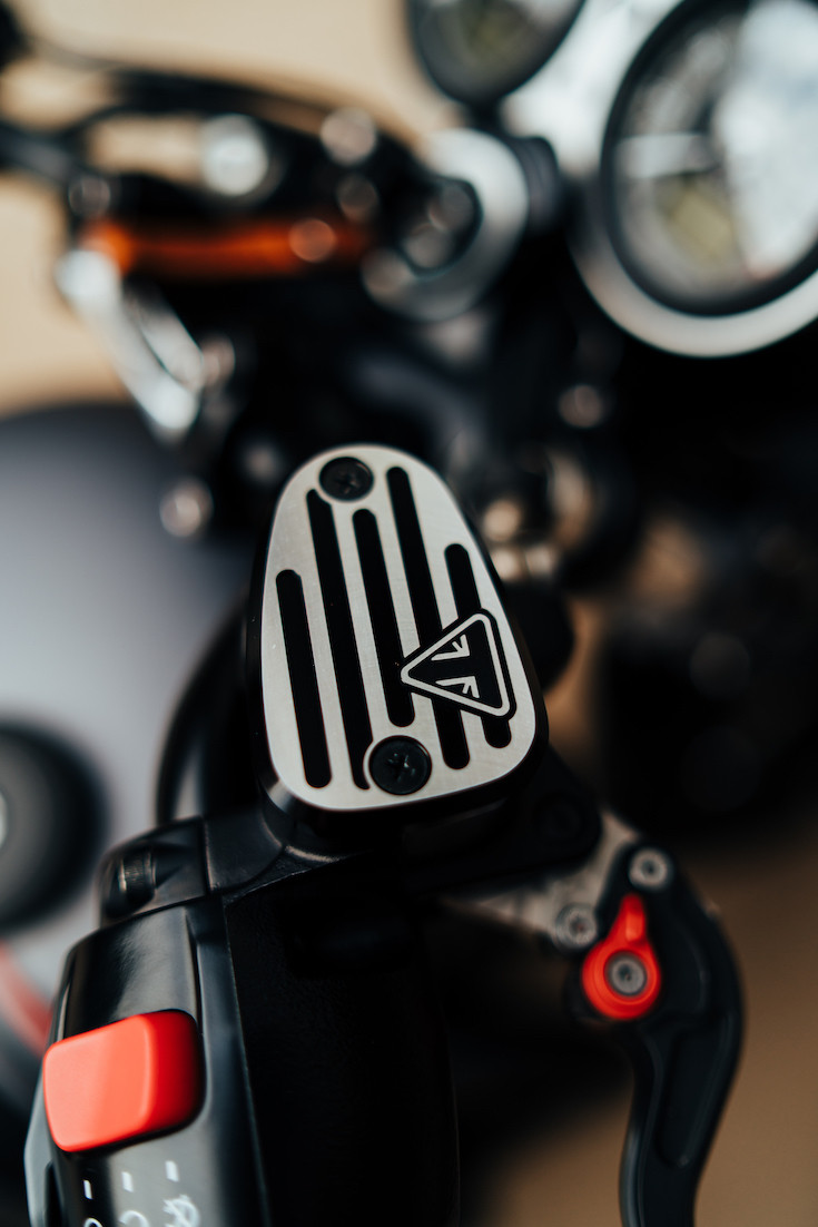 Brake fluid reservoir