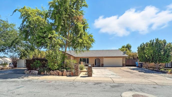 Photo for 4601 W REDFIELD Road, Glendale, AZ 85306 - Listing #6907368 4601 W REDFIELD Road, Glendale, AZ 85306