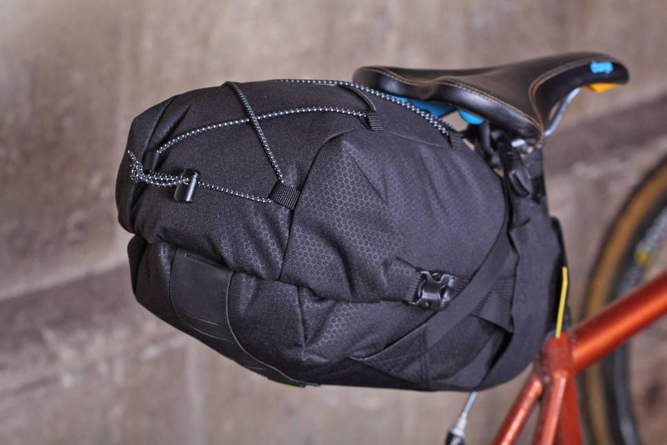 Come first to our choice is topeak aero wedge velcro pack which offers you nice sturdy storage in a good deal. Review: Topeak BackLoader 10L seat pack | road.cc