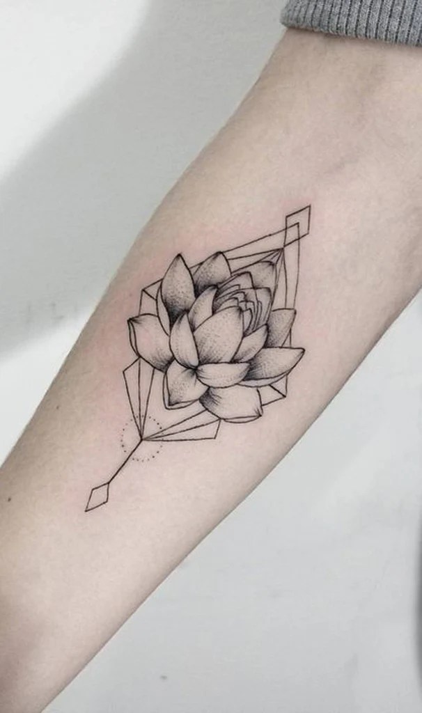 30 Delicate Flower Tattoo Ideas – Mybodiart 1024_x_606_jpg