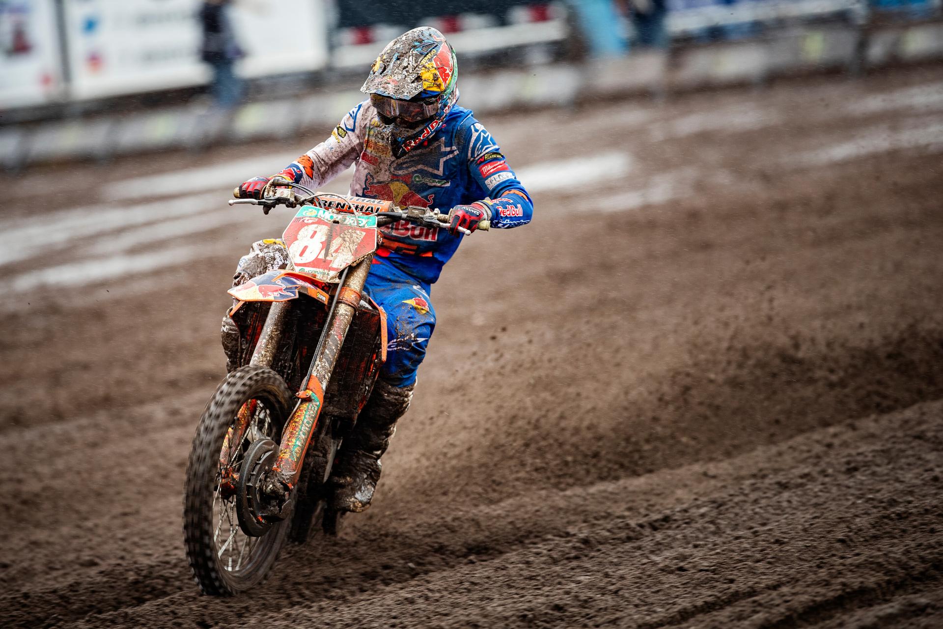 Ivo monticelli landed on jeffrey herlings at the mxgp of the netherlands. Jeffrey Herlings I Still Limp When I Walk Square Mile