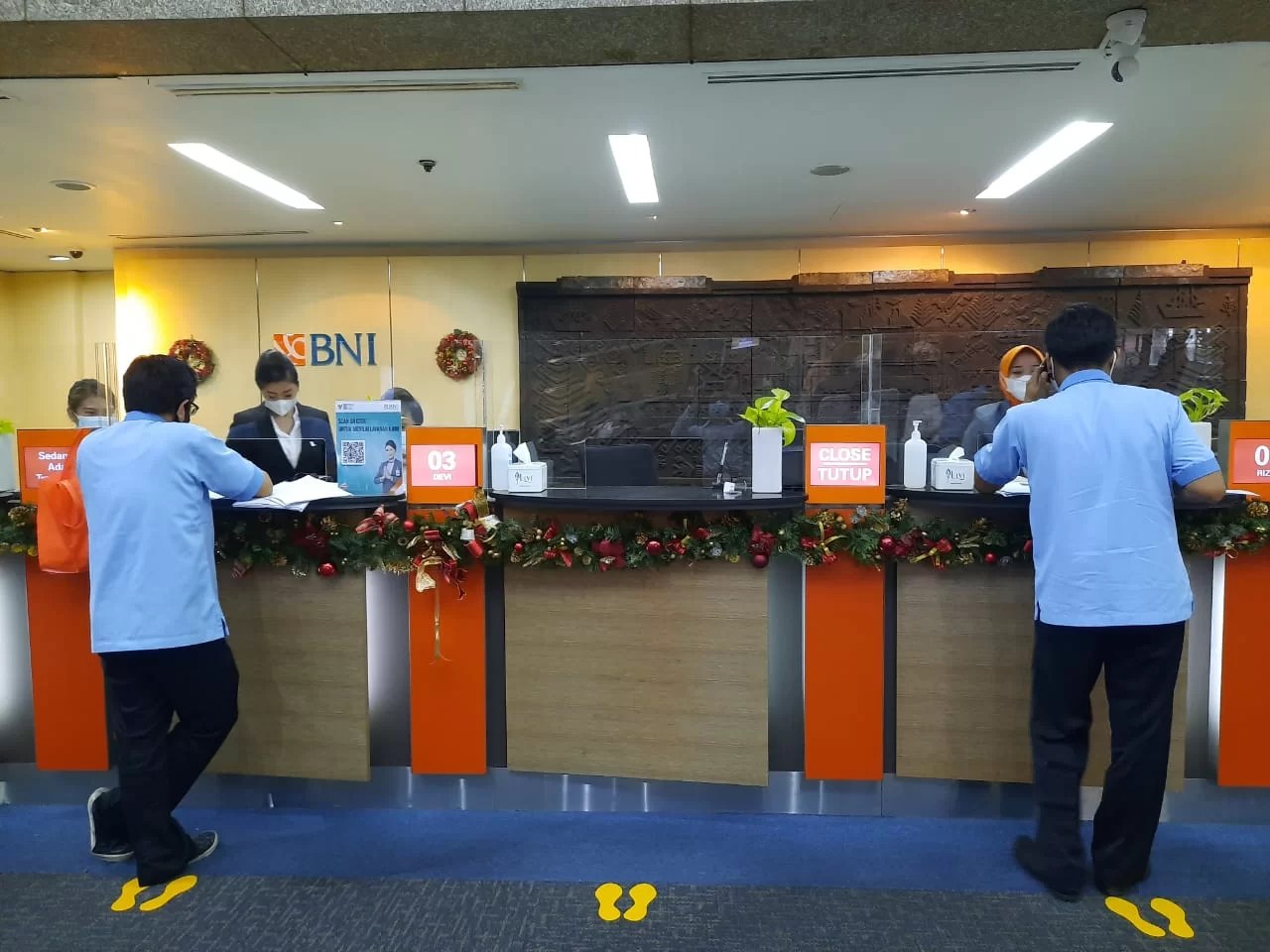 Untuk dikala ini kantor sentra dan kantor cabang bank btn belum melayani . Jadwal Operasional Bank Di Jakarta Yang Buka Di Lebaran Kedua 2021 Mediaini