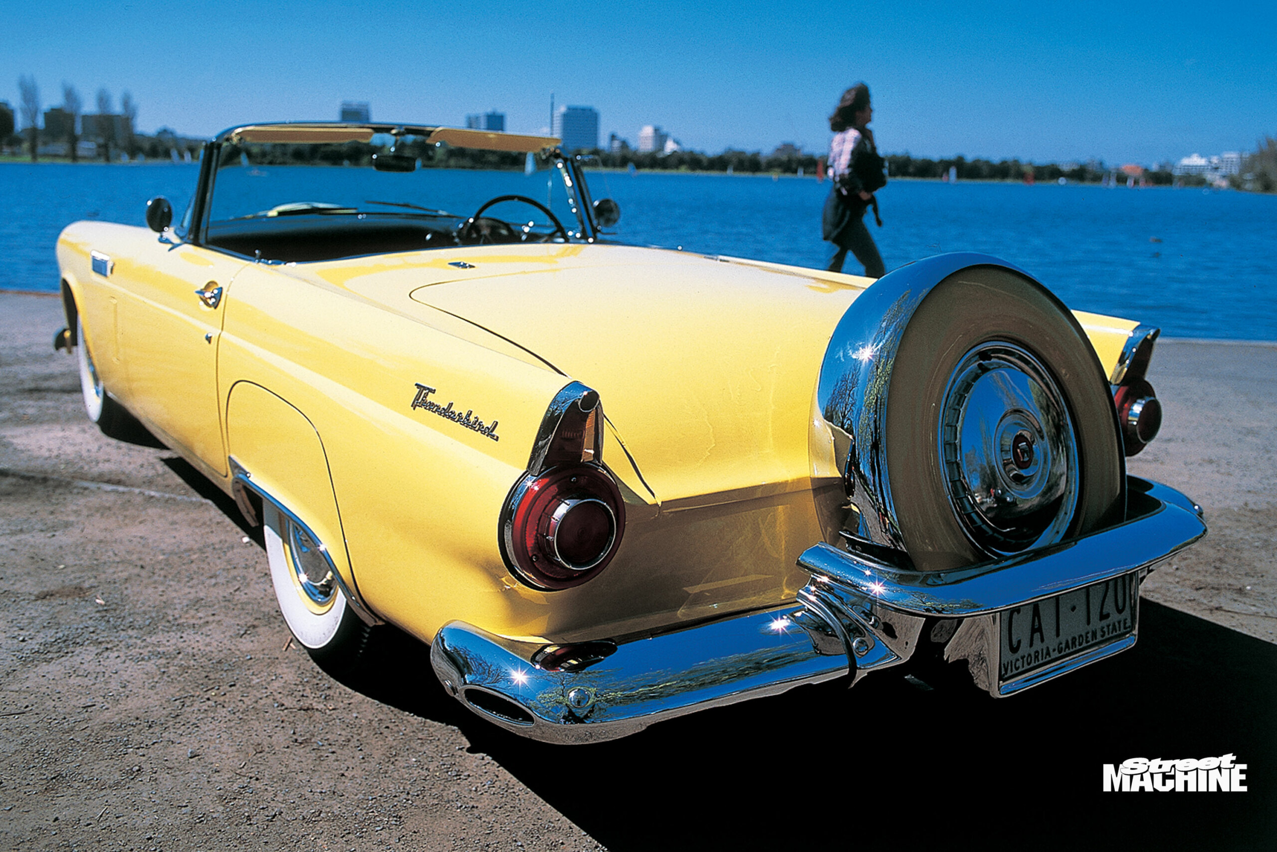 Chris Dixon's retrotech 302 HO-powered 1956 Thunderbird