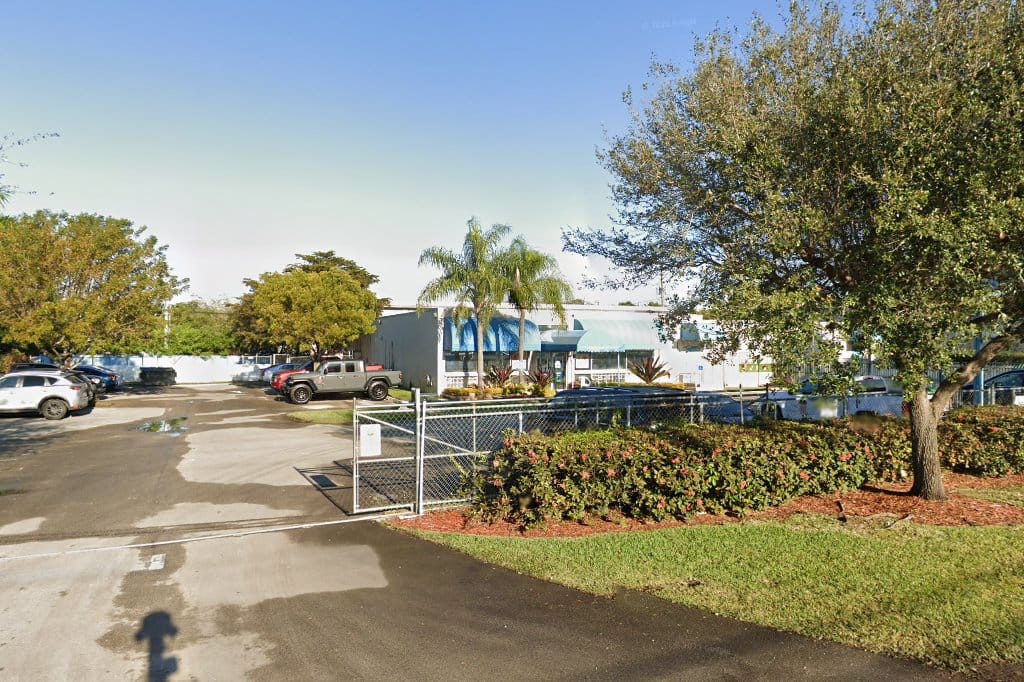 English plaza animal hospital in homestead, fl