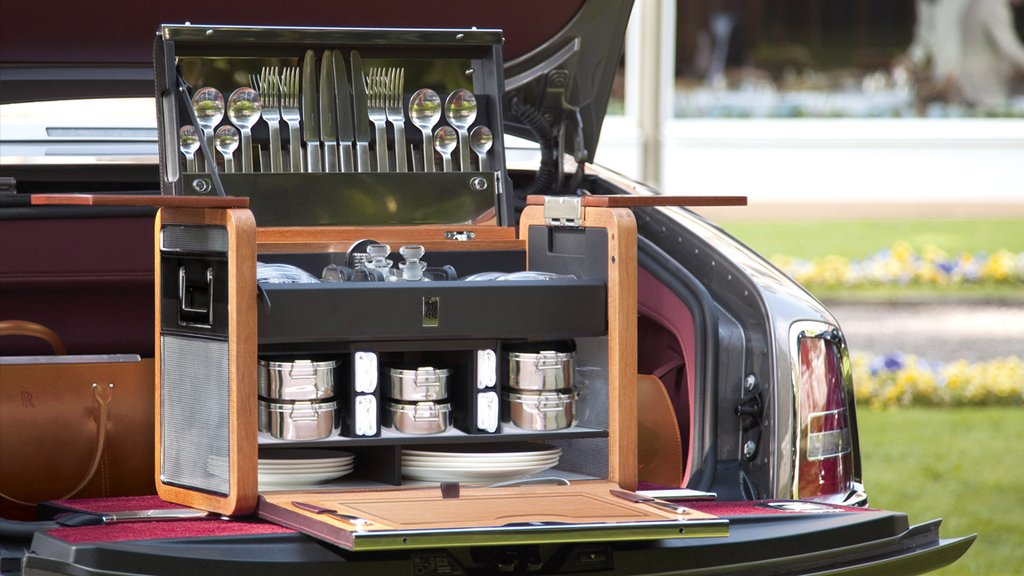 picnic royce rolls hamper box ghost cars boutique bloods lunch phantom bbc institution britain something
