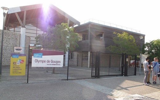 Colegio Olympe-de-Gouges en Champcueil, en Essonne