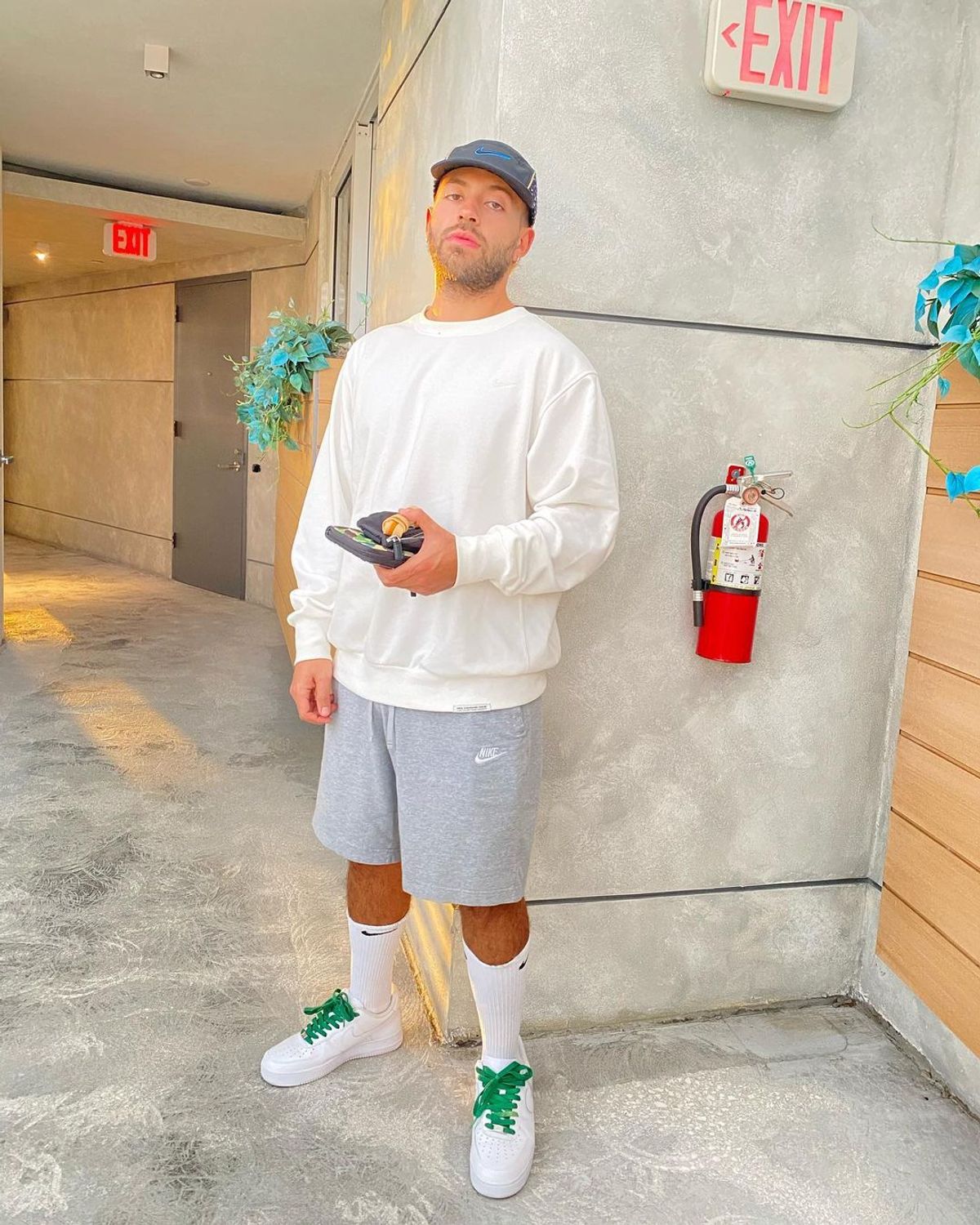 Feid outfit from january 30, 2021