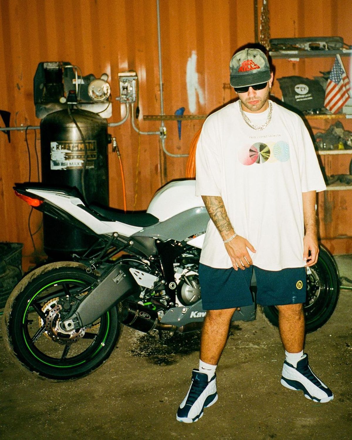 Feid outfit from october 27, 2021