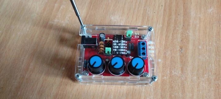 Function Generator Ic 2206 Elektor Magazine - Minimal Pattern Collection - 8K Quality