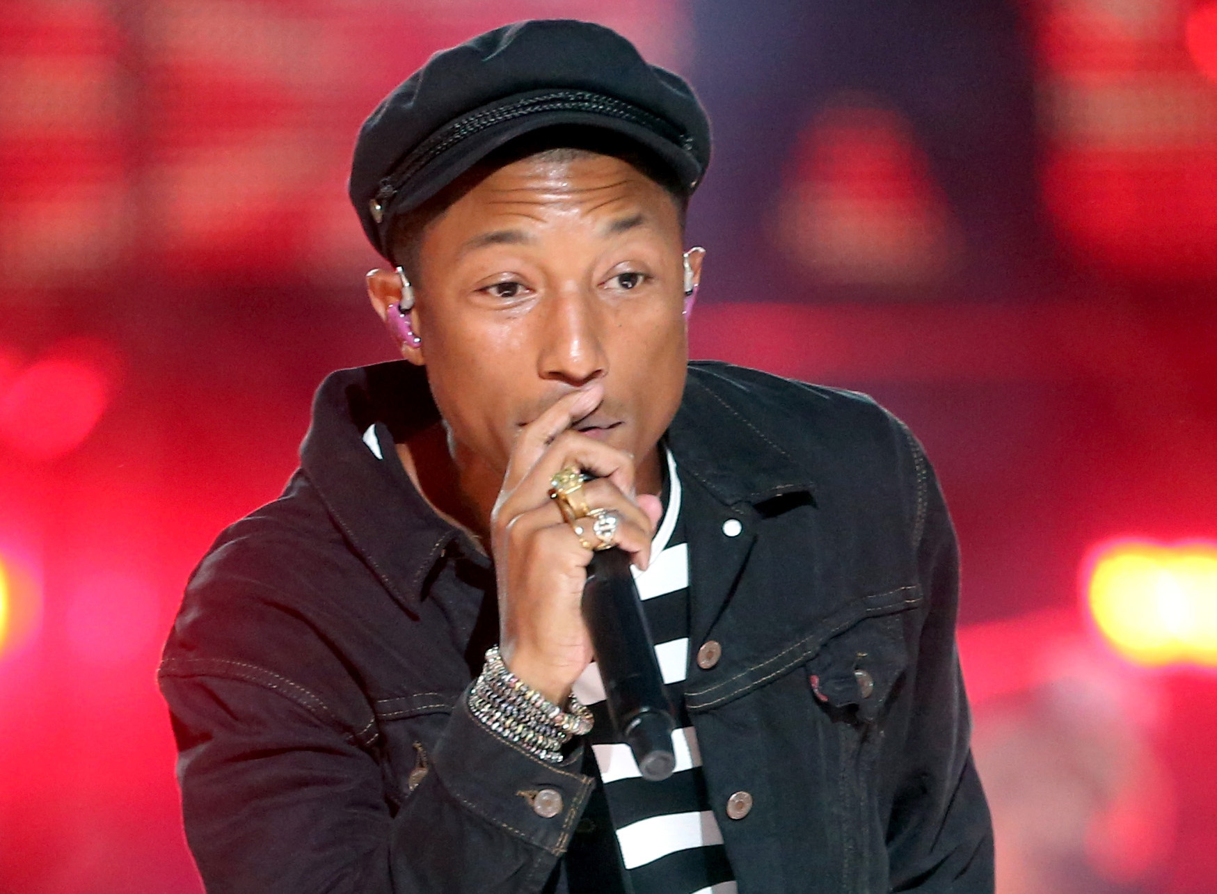 Designer ken fulk creates a contemporary headquarters for three sticks wines in a historic sonoma, california, adobe by lise funderburg photography by douglas friedman designer ken fulk tore down the property's garage and replaced it with t. Pharrell Williams Performs âFreedomâ at MTV VMAs 2015