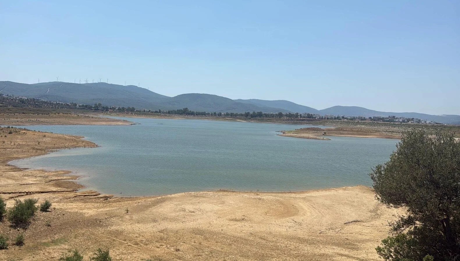 Bodrum'a içme suyu sağlayan barajlar kuruyor