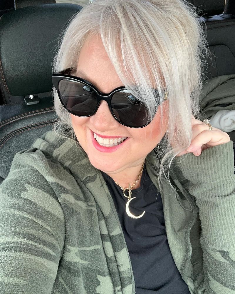 25 gorgeous hairstyles for women over 60 with thin hair