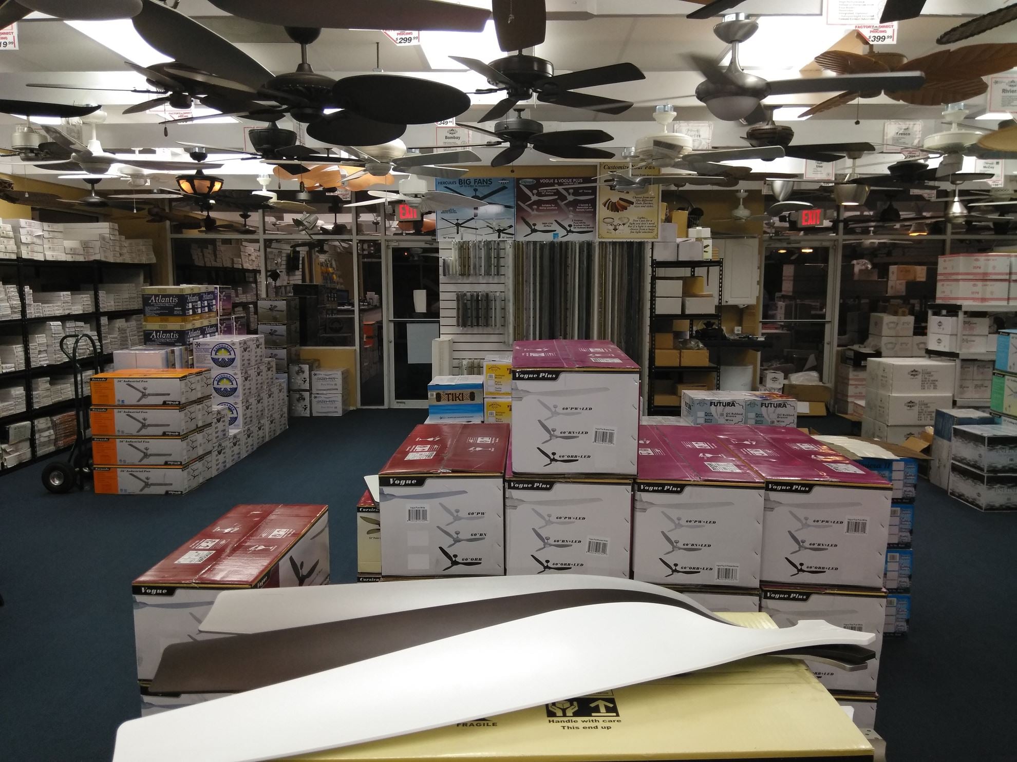 The gulf coast fans 42'' hugger ceiling fan is a traditional style fan, perfect for low ceilings. Dan's Fan City - Ft. Lauderdale | Dan's Fan City