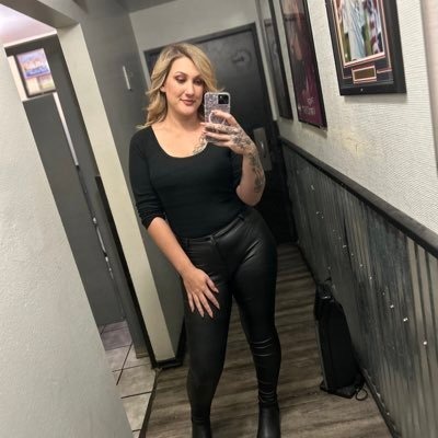 lexi-a-921