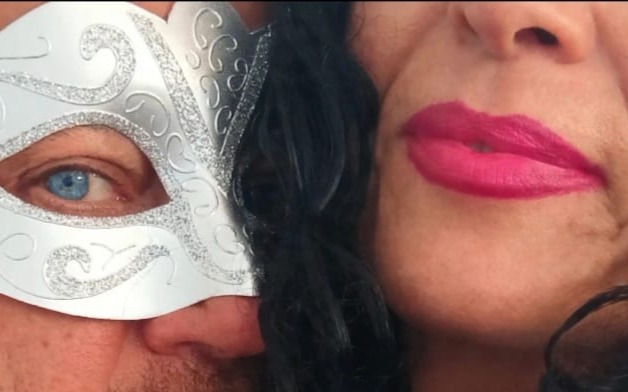 Maskcouple80