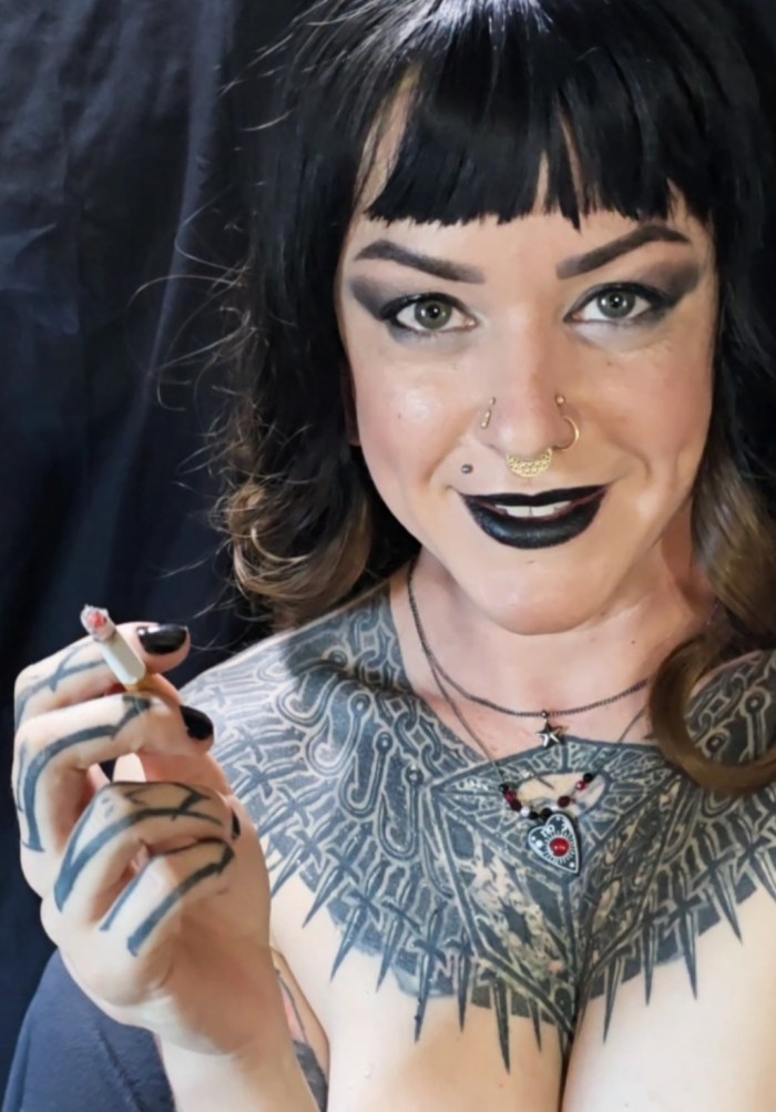 smoking-lace