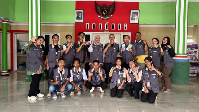 Bukan Sekadar Olah Limbah, KKN Unikama Uji Peluang Pupuk dan Pakan Jadi Produk Ekonomi Desa