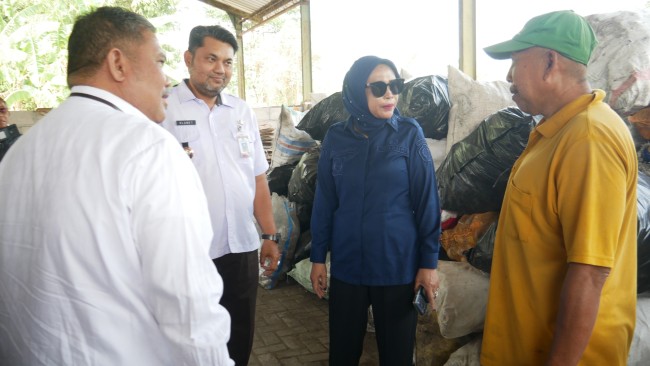 TPST Krembung Sidoarjo Bersih Tanpa Bau dan Lalat, Wabup Mimik Dorong Desa Lain Meniru