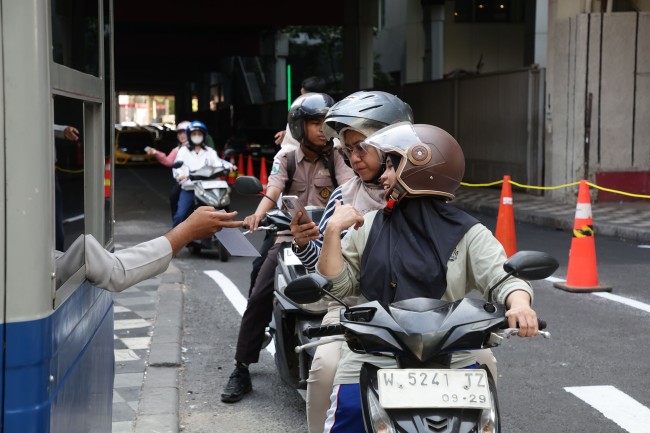 Sistem Gate Bawa Dampak Positif, Pendapatan Parkir Tanjung Anom Surabaya Capai Rp80 Juta
