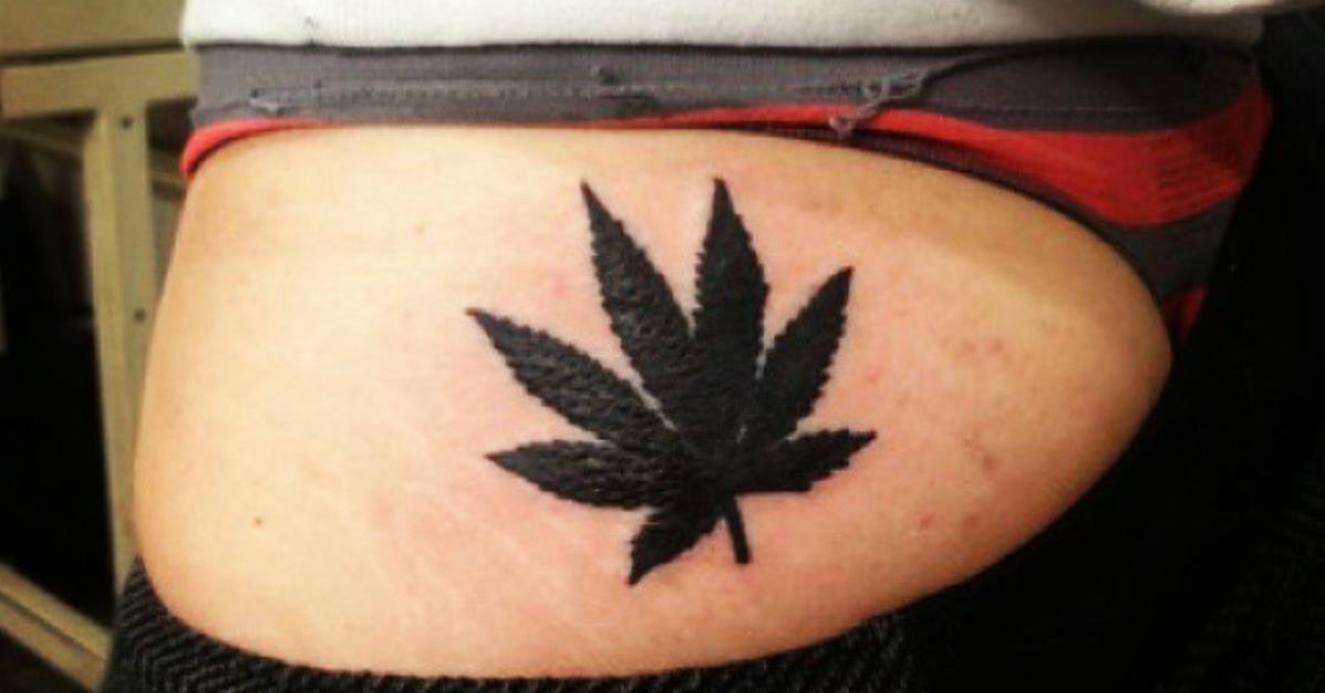 Como é a tatuagem da folha da maconha Folha Da Maconha Foto 3006 Mundo Das Tatuagens